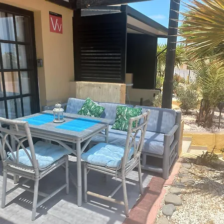 Oasis By The Pool Apartament