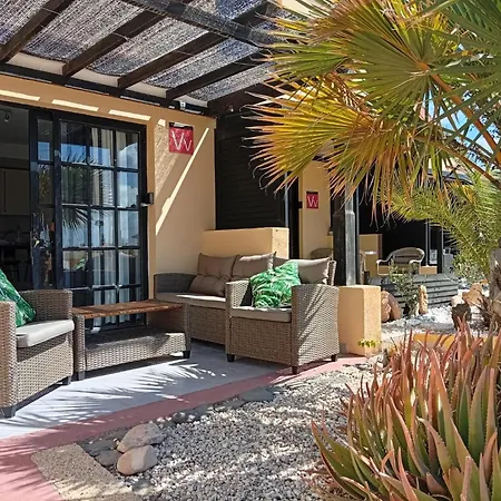 Oasis By The Pool *